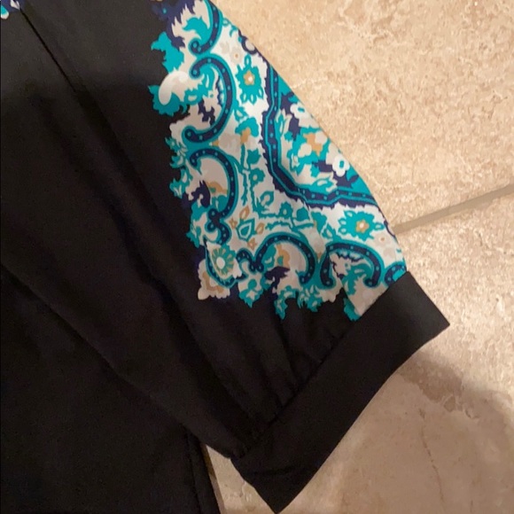 Women’s Dress - Picture 4 of 5